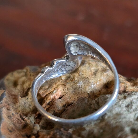 VTG Sterling Silver Diamond Cut Wave Design Ring Size 6 Textured Detail Signed - Picture 6 of 8